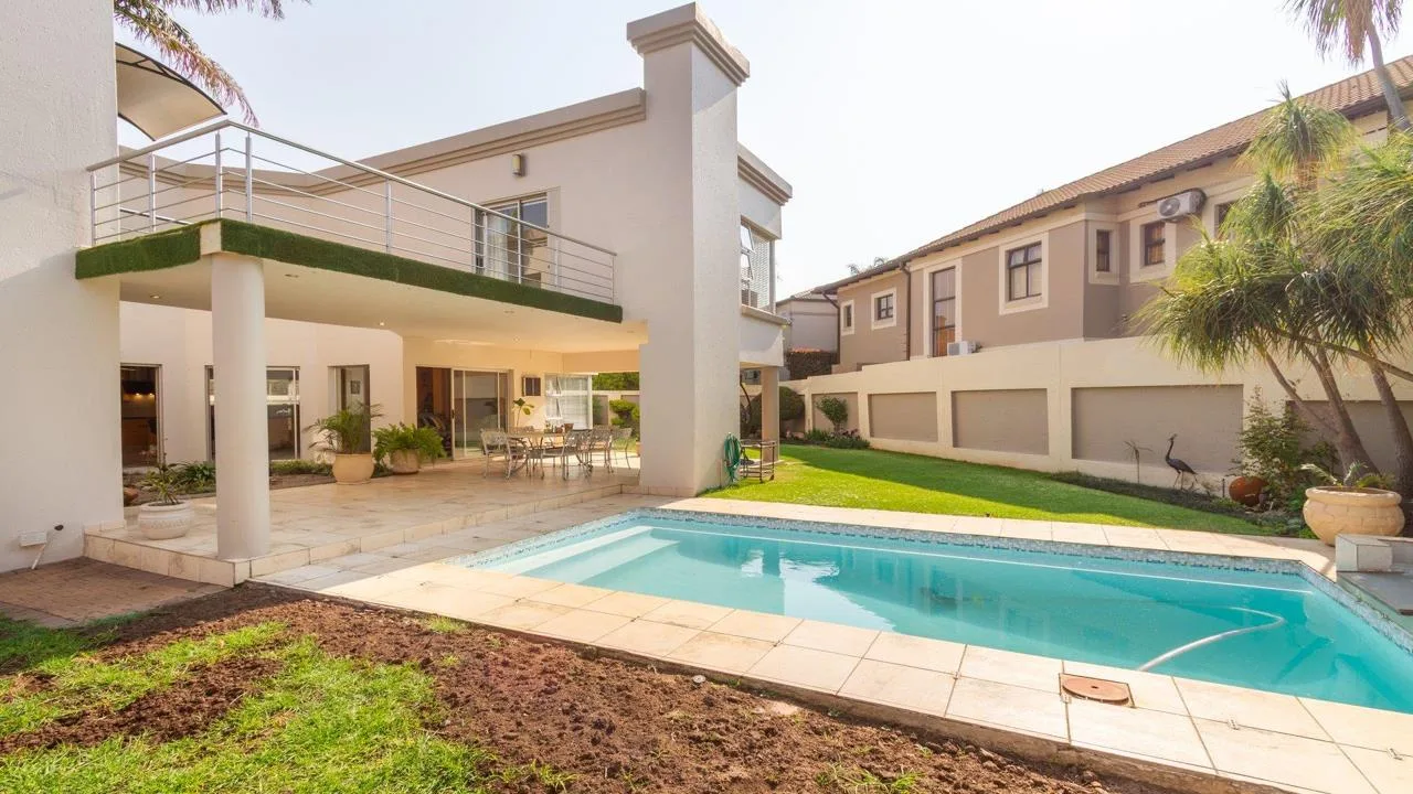 4 Bedroom House to rent in Silver Lakes Golf Estate