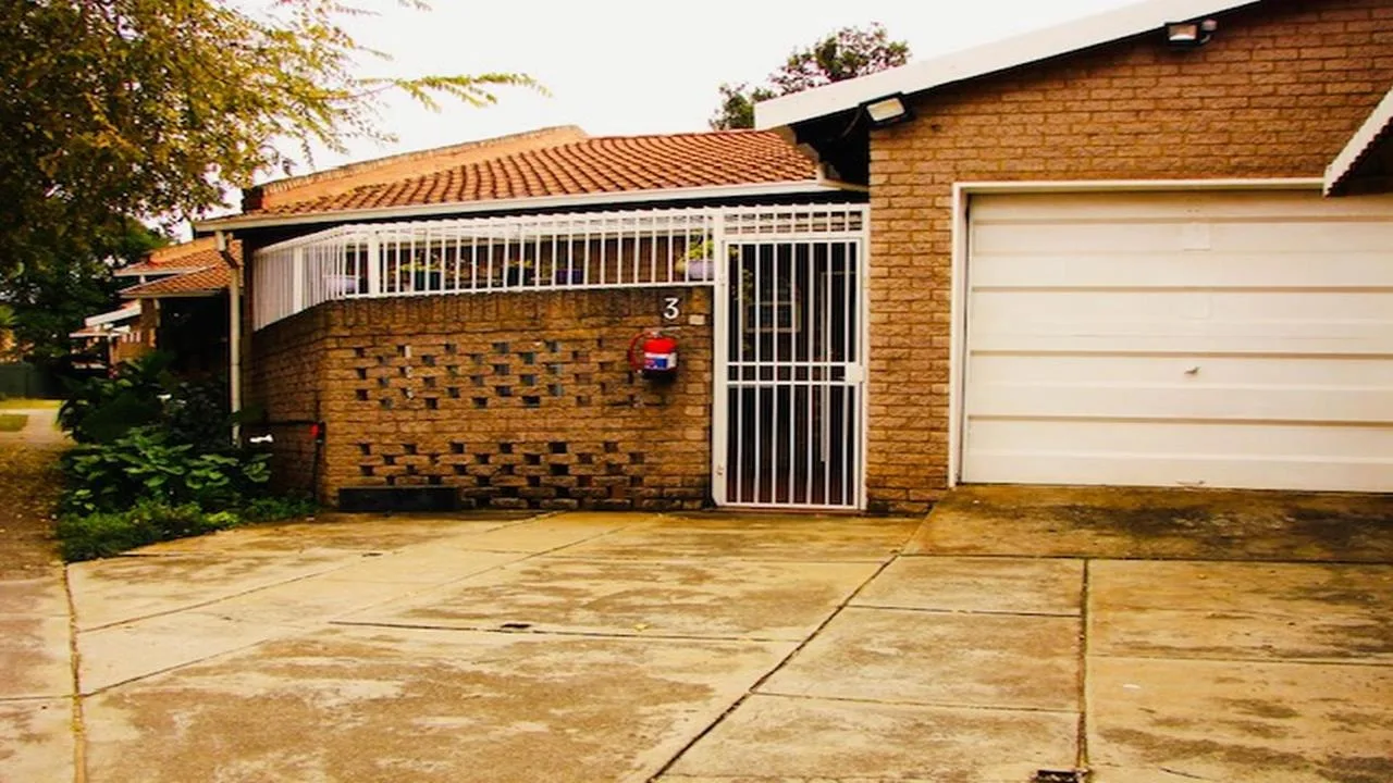 2 Bedroom Townhouse to rent in Protea Park