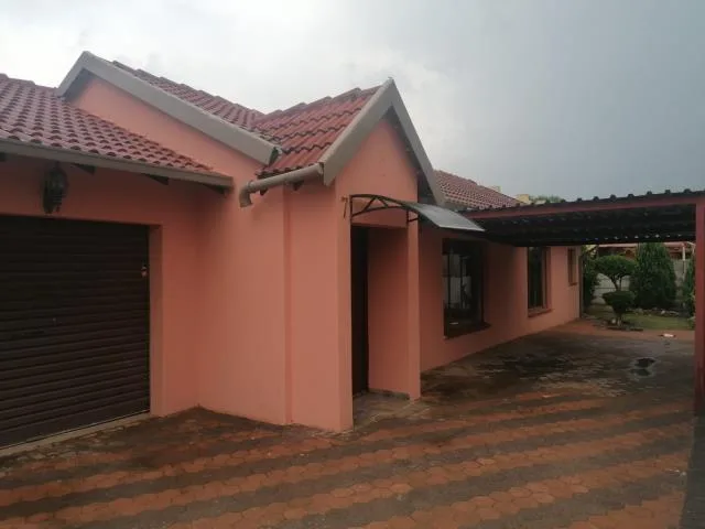 3 Bedroom House for sale in Modimolle