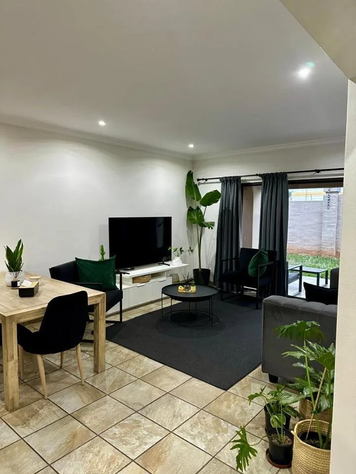 3 Bedroom Apartment / flat to rent in Melodie