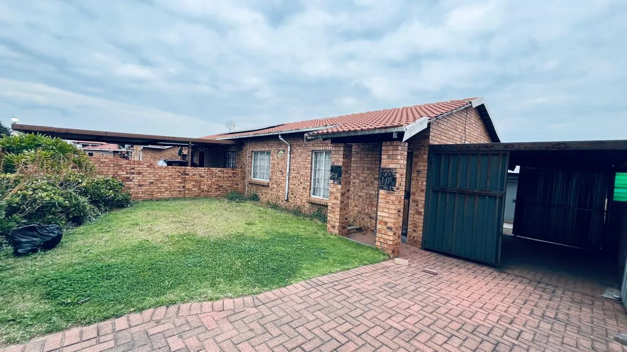 2 Bedroom House for sale in Tasbet Park