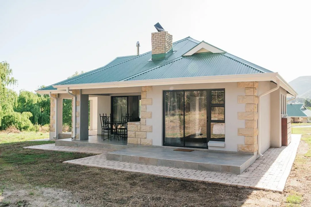 2 Bedroom House for sale in Clarens Golf & Trout Estate