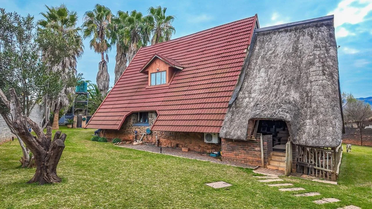 3 Bedroom House for sale in Olifantsnek