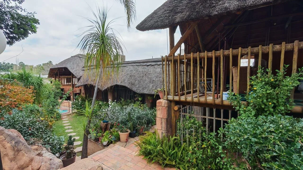 5 Bedroom House for sale in Die Rand