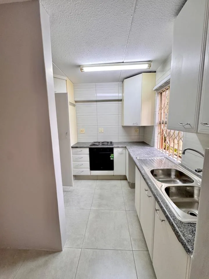 3 Bedroom Apartment / flat to rent in Safari Gardens