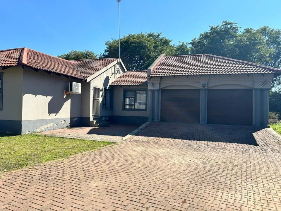 3 Bedroom House for sale in Phalaborwa