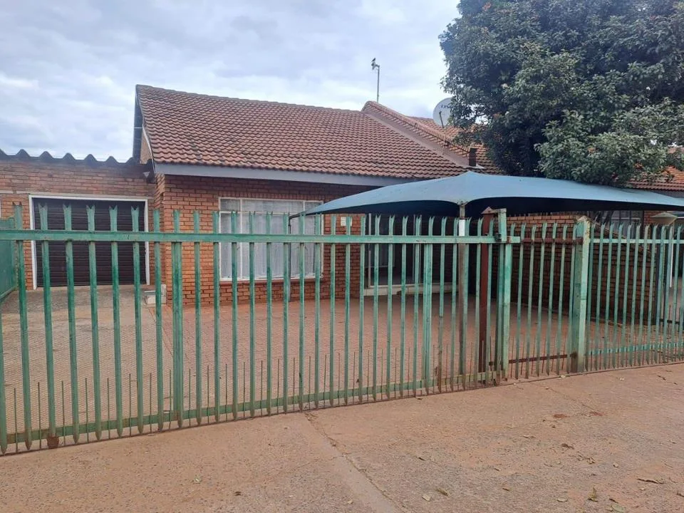 2 Bedroom Apartment / flat for sale in Mokopane Central