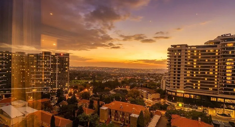 2 Bedroom Apartment / flat to rent in Sandton Central