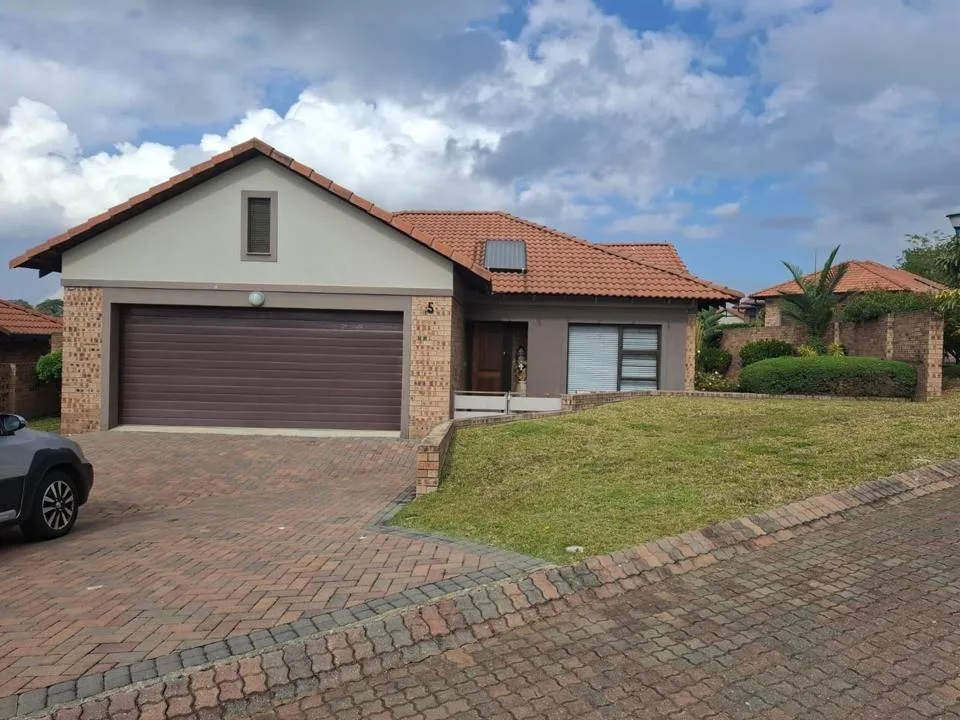 3 Bedroom House for sale in Sonheuwel