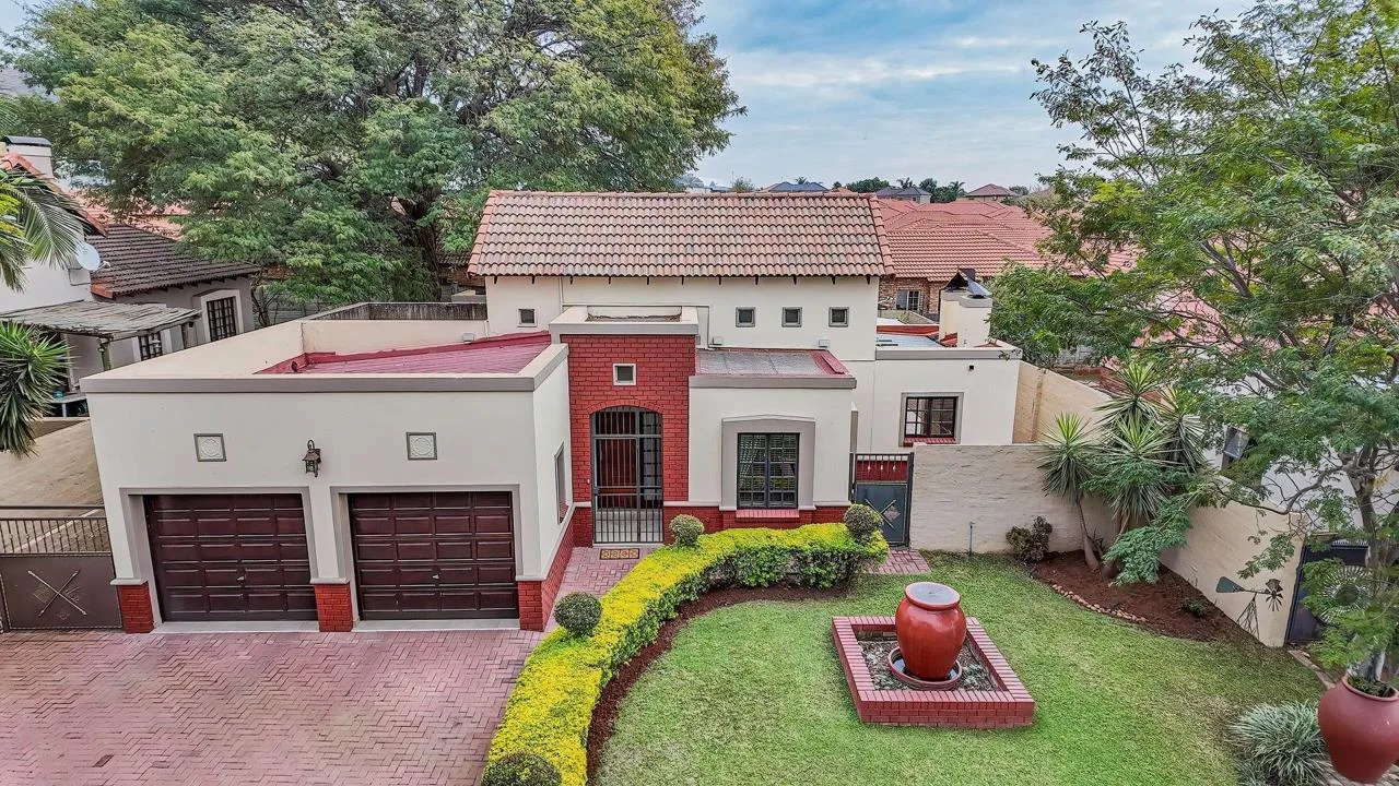 3 Bedroom House for sale in Waterval East