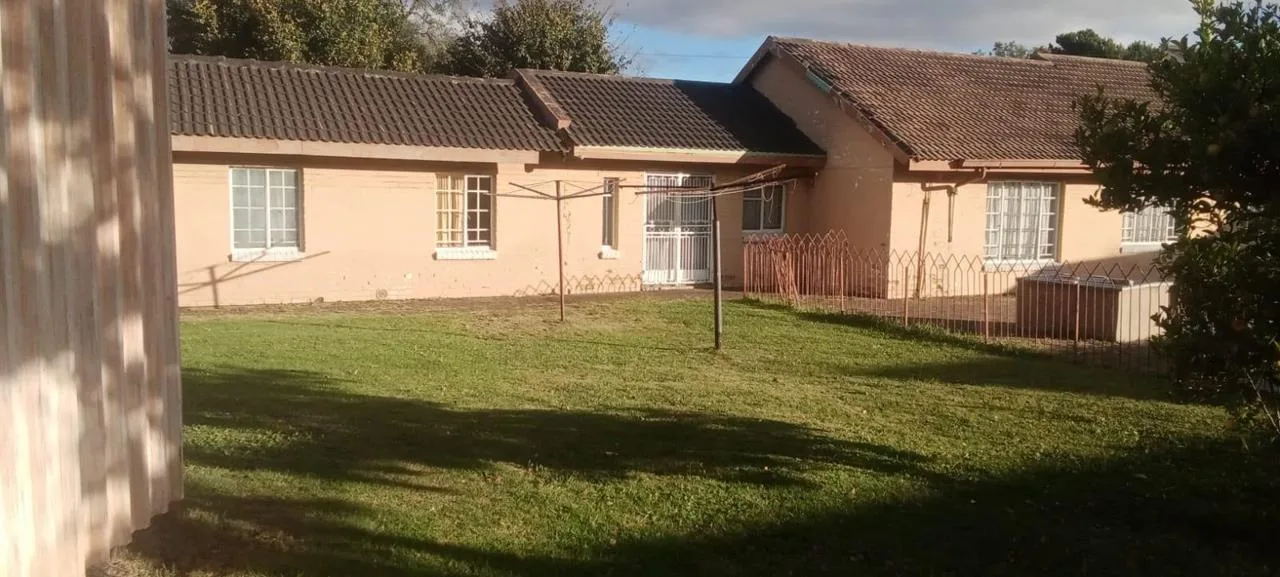 5 Bedroom House for sale in Evander