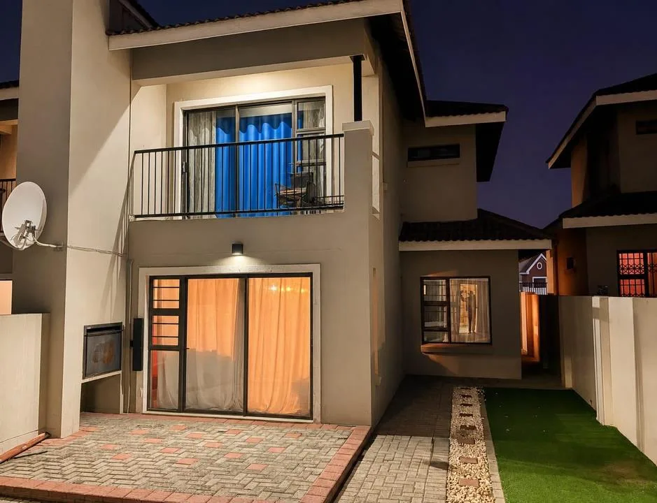 3 Bedroom Townhouse for sale in Shellyvale