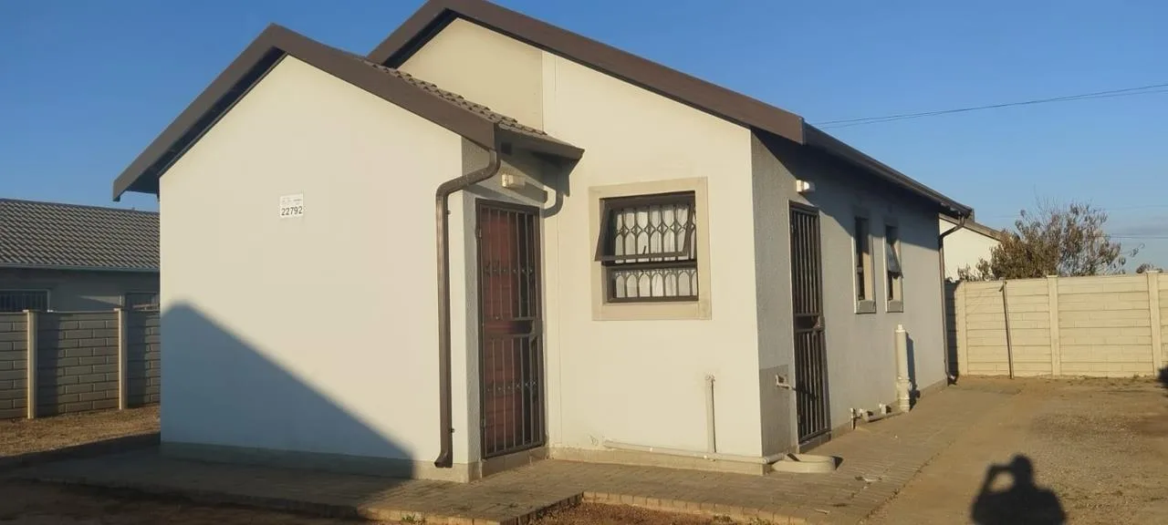 3 Bedroom House for sale in Zamdela