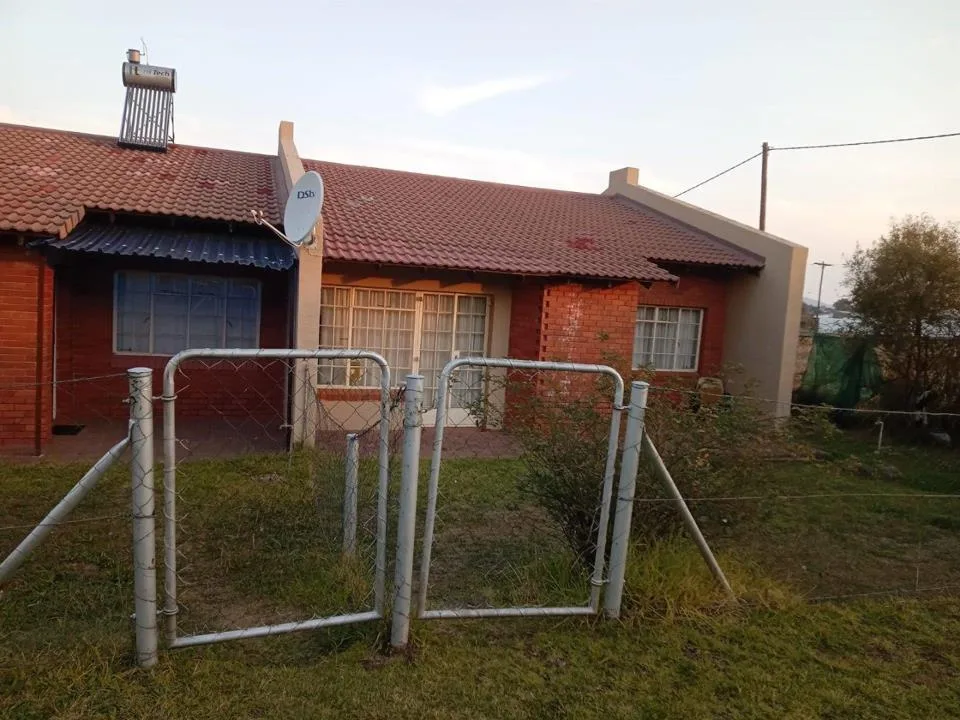 2 Bedroom Townhouse for sale in Thaba Nchu