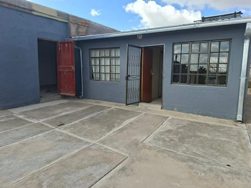 2 Bedroom House for sale in Seshego 9L