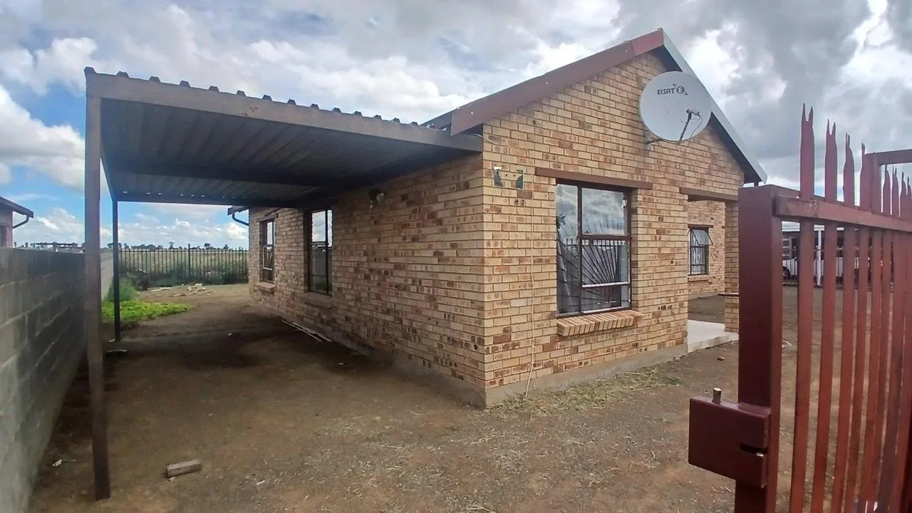 3 Bedroom House to rent in Mandela View