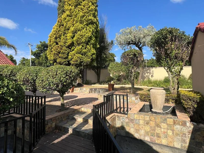 4 Bedroom House to rent in Waterkloof Ridge