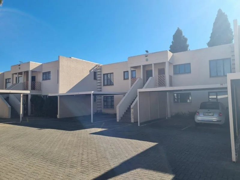 1 Bedroom Townhouse for sale in Pellissier