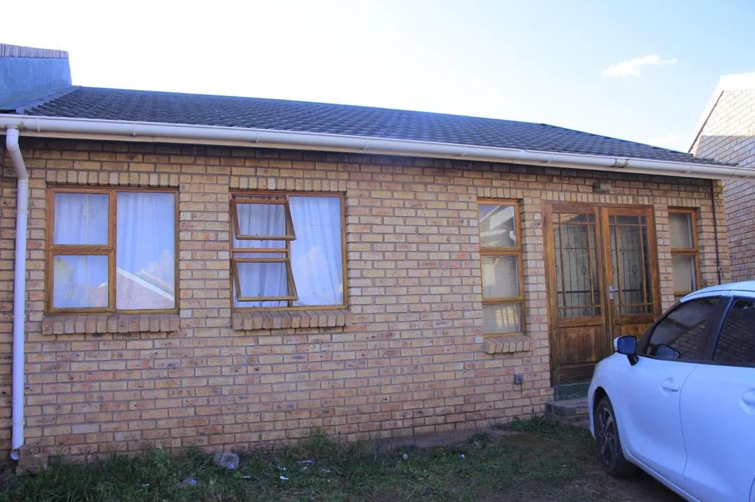 House for sale in Queenstown Central