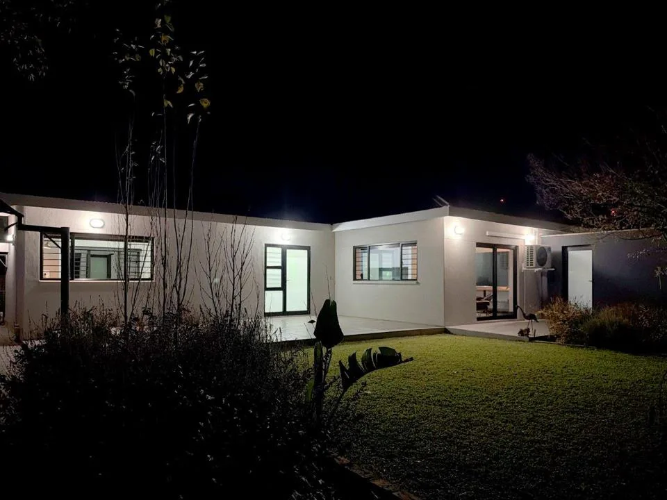 2 Bedroom House for sale in New Park