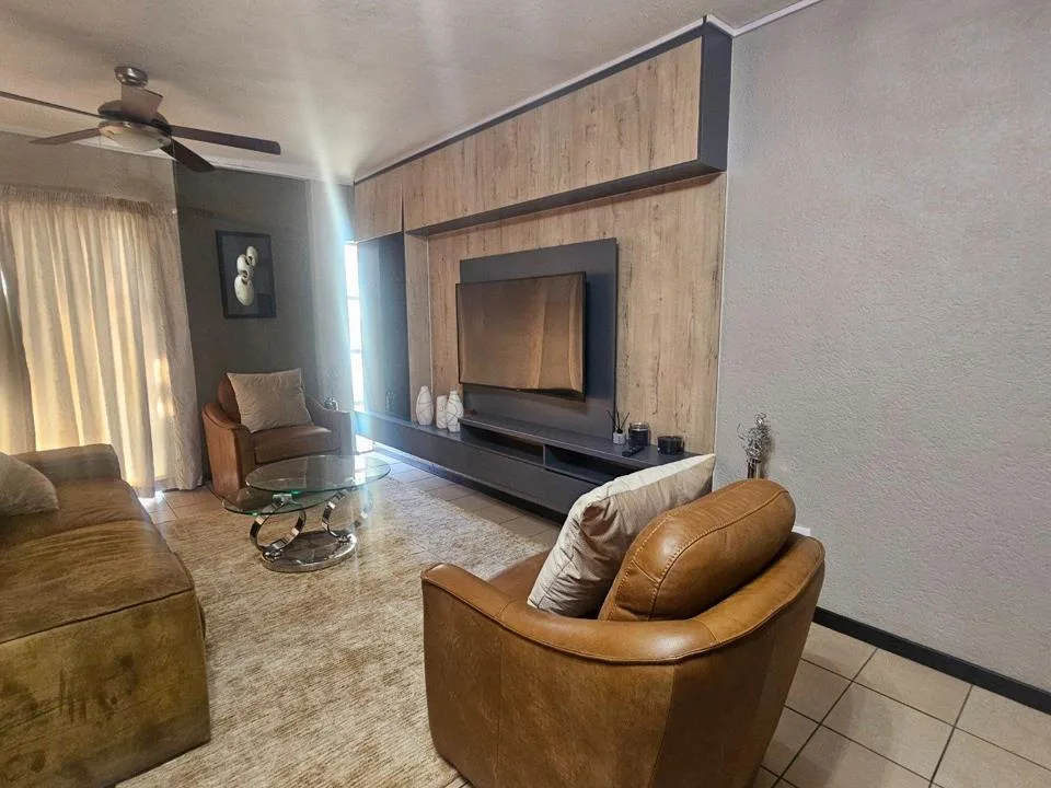 2 Bedroom Apartment / flat to rent in West Acres Ext 13