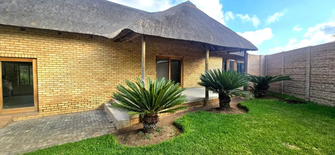 2 Bedroom House to rent in Benoni Small Farms