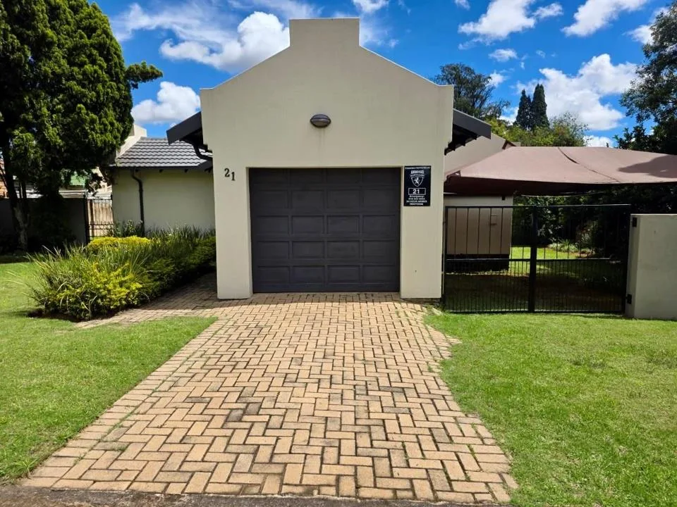 2 Bedroom House to rent in Aerorand