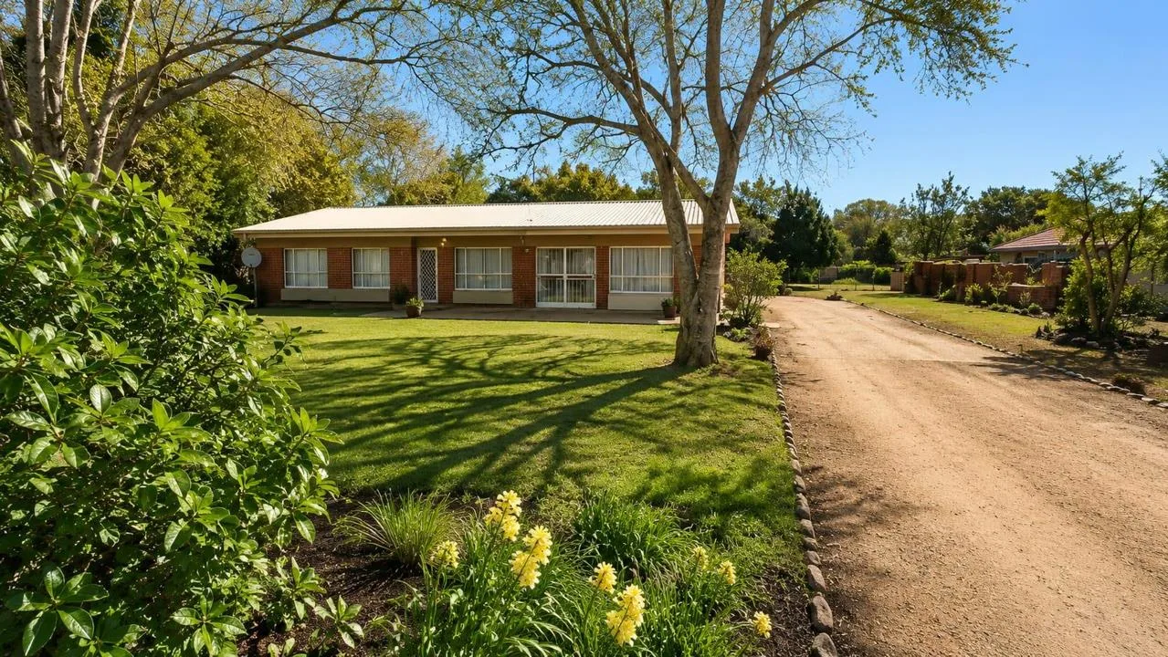 3 Bedroom House for sale in Modimolle