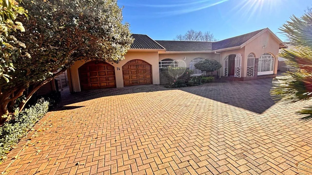 3 Bedroom House for sale in Flamwood