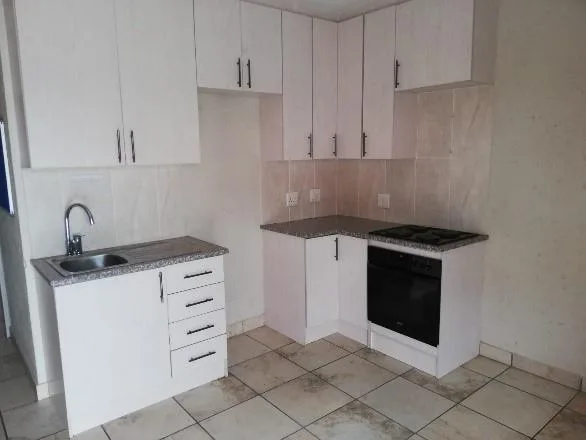 1 Bedroom Apartment / flat for sale in Bult West