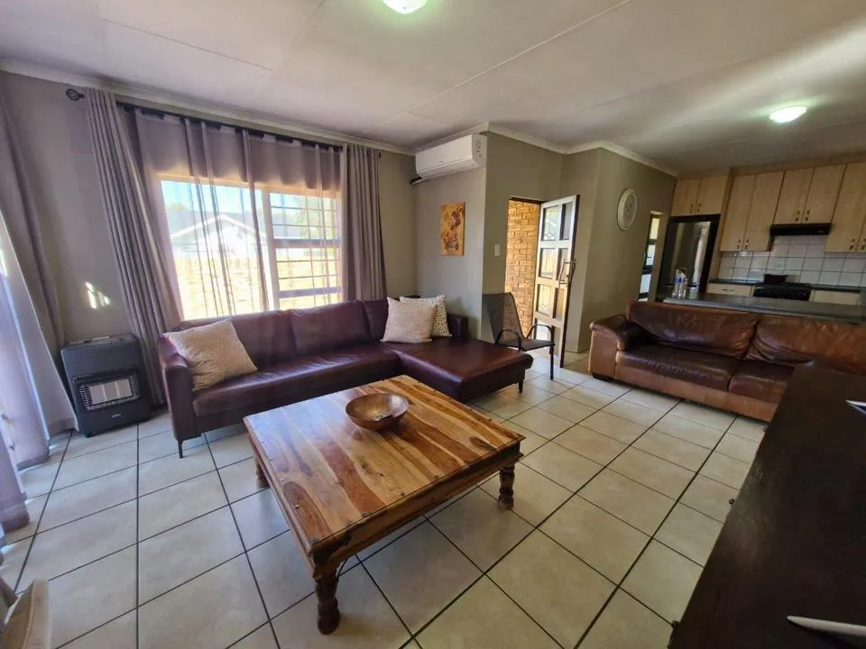 3 Bedroom Townhouse to rent in Riviera
