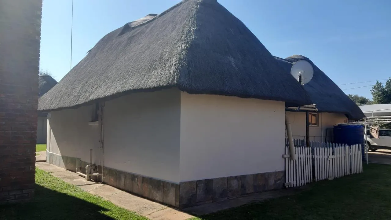 3 Bedroom House for sale in Driefontein AH