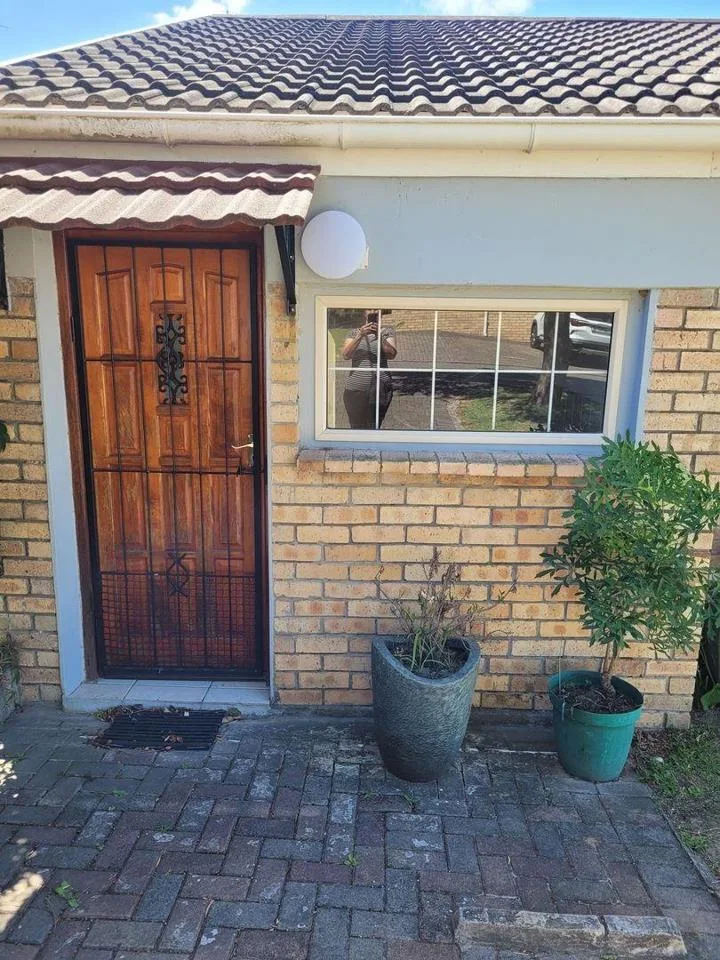1 Bedroom Apartment / flat to rent in Beacon Bay North