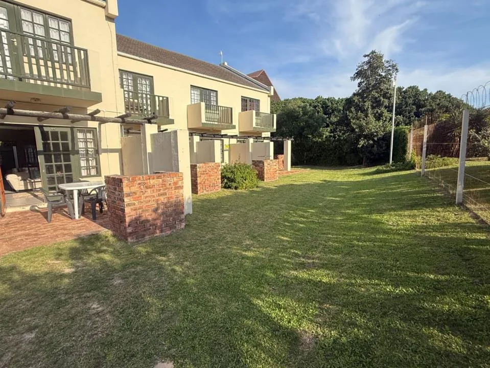 2 Bedroom Townhouse for sale in West Beach