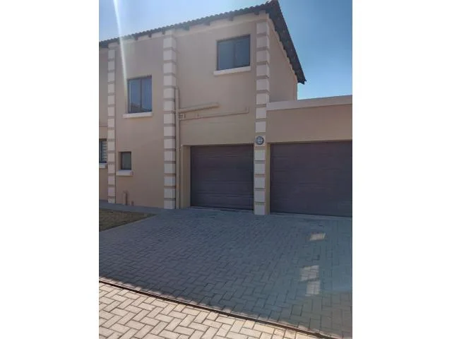 3 Bedroom House to rent in Halfway Gardens