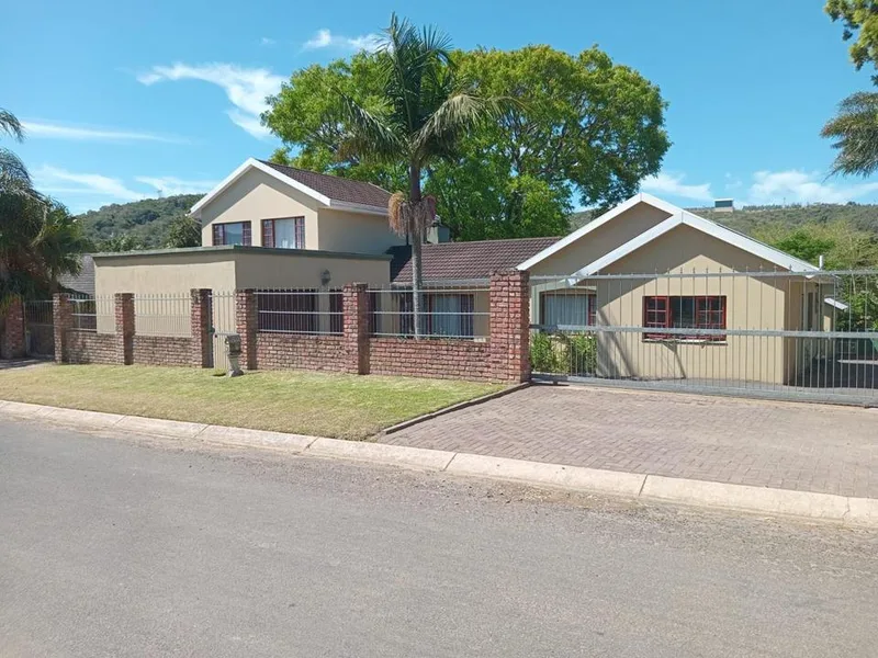3 Bedroom House for sale in Dorchester Heights