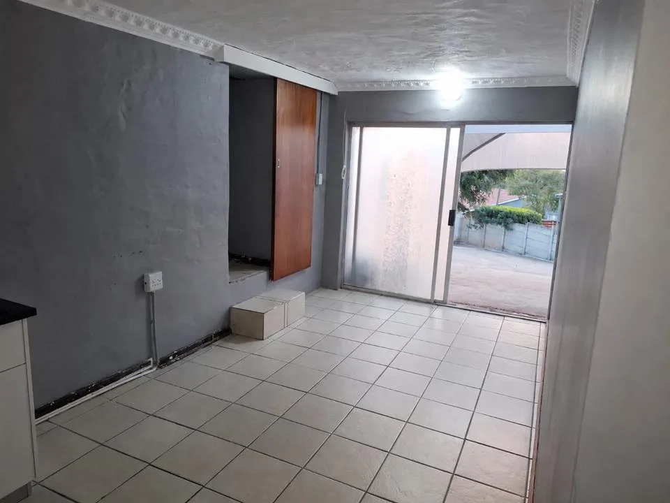1 Bedroom Apartment / flat to rent in Van Riebeeck Hoogte