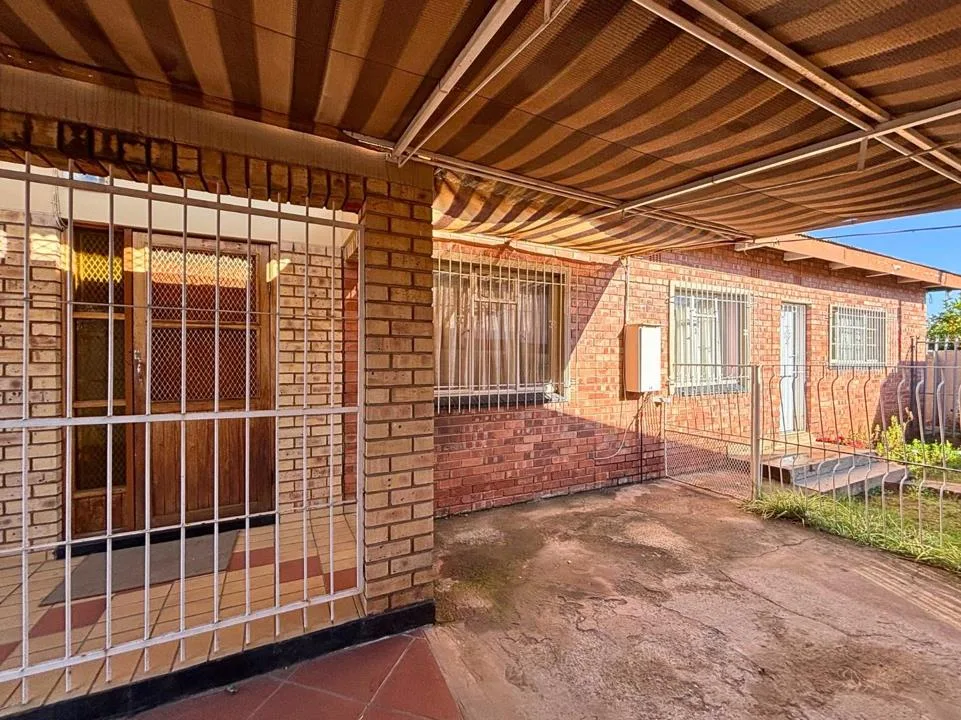 2 Bedroom House for sale in Northview