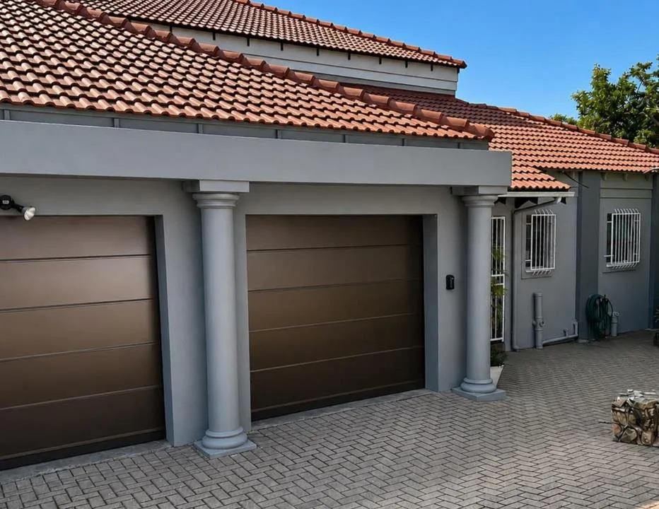 4 Bedroom House for sale in Safari Gardens