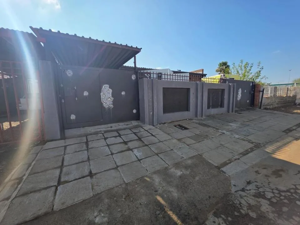 3 Bedroom House for sale in Homevale