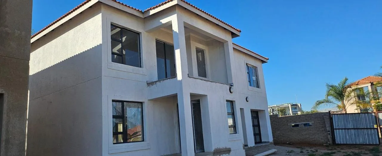 3 Bedroom Townhouse for sale in Sterpark
