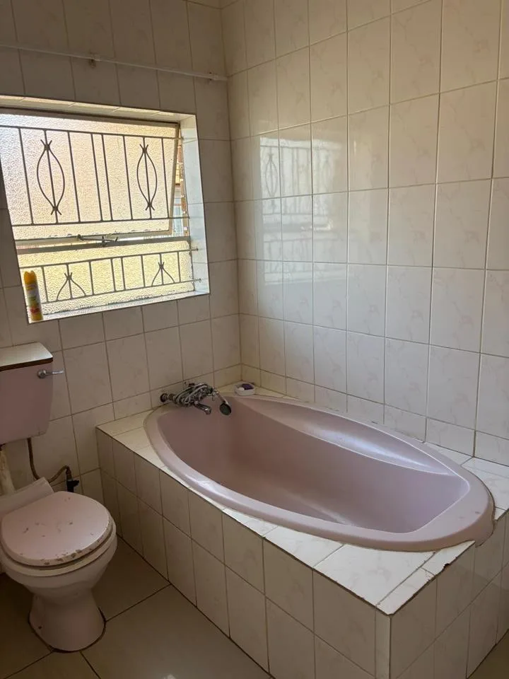 4 Bedroom House for sale in Mmabatho Unit 10