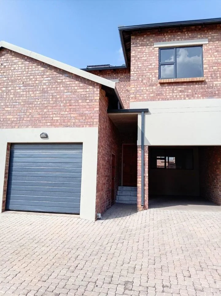 2 Bedroom Apartment / flat for sale in Die Heuwel