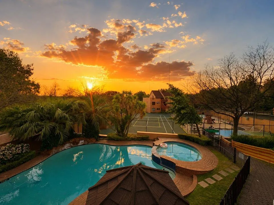2 Bedroom Apartment / flat to rent in Douglasdale