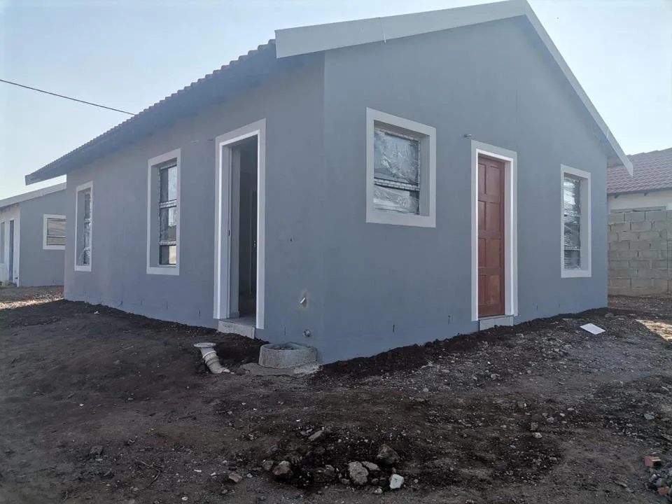 2 Bedroom House for sale in Raceway