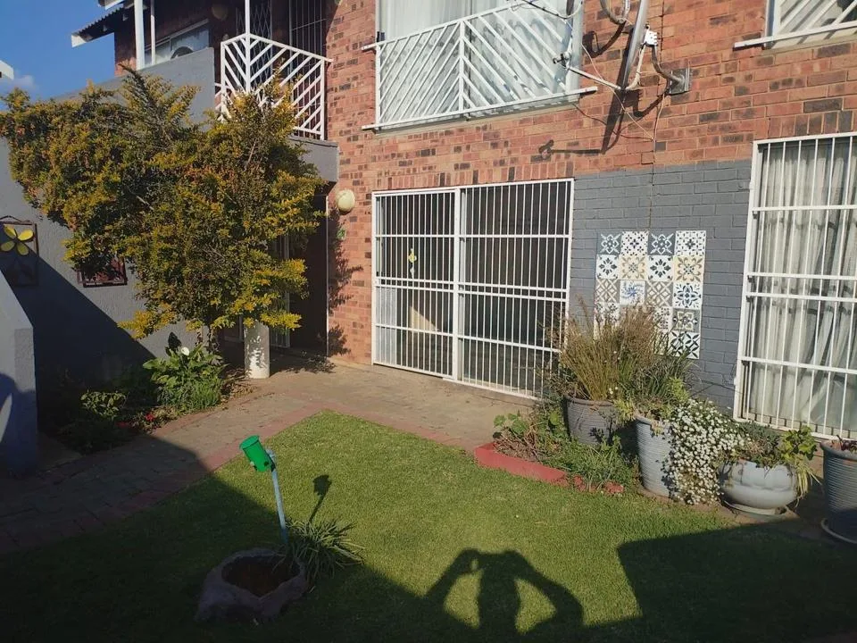 1 Bedroom Townhouse for sale in Pellissier