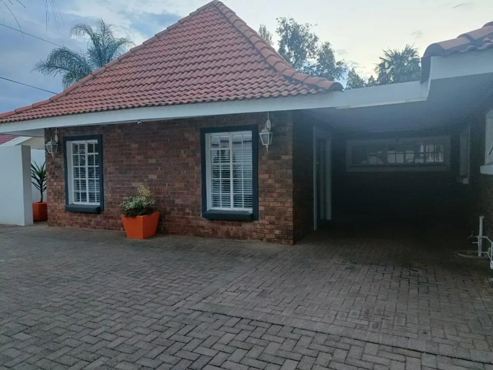 1 Bedroom Apartment / flat to rent in Heuwelsig