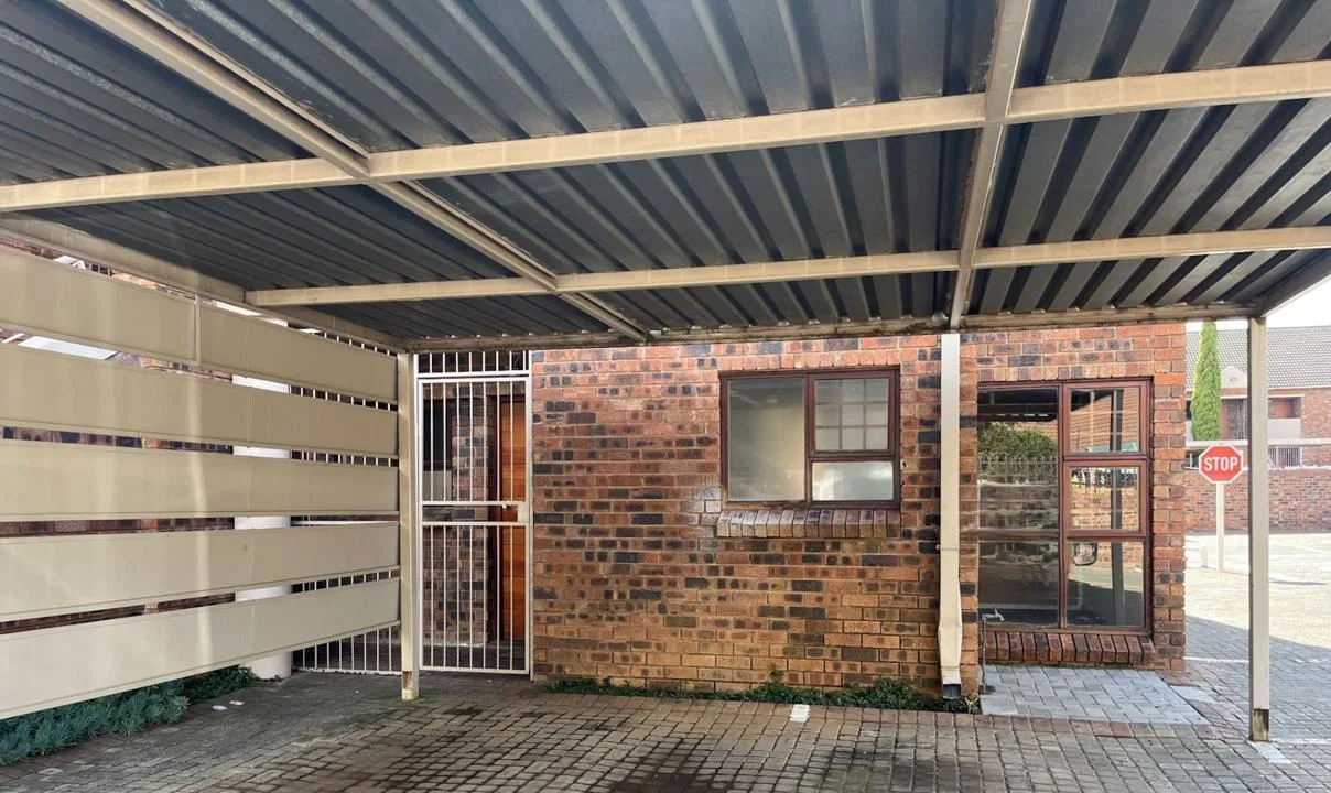 2 Bedroom Apartment / flat for sale in Langenhovenpark