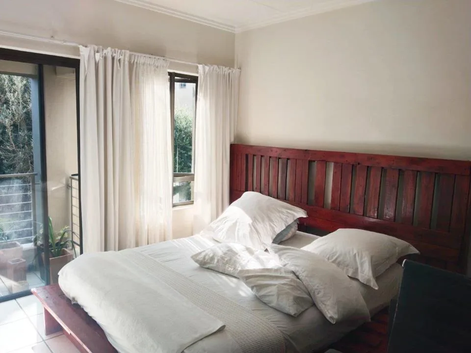 0.5 Bedroom Apartment / flat to rent in Paulshof