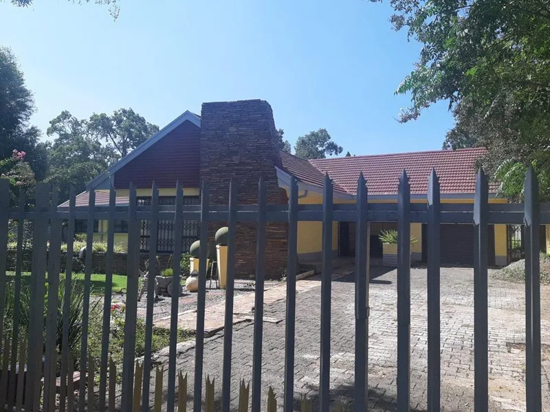3 Bedroom House for sale in Suidrand